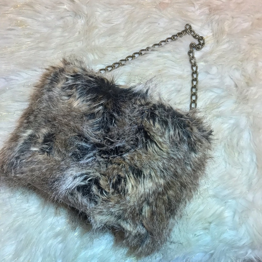 Donna Saylers Fabulous Fur Purse
